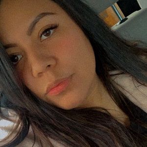 Meet your Posher, Stephany